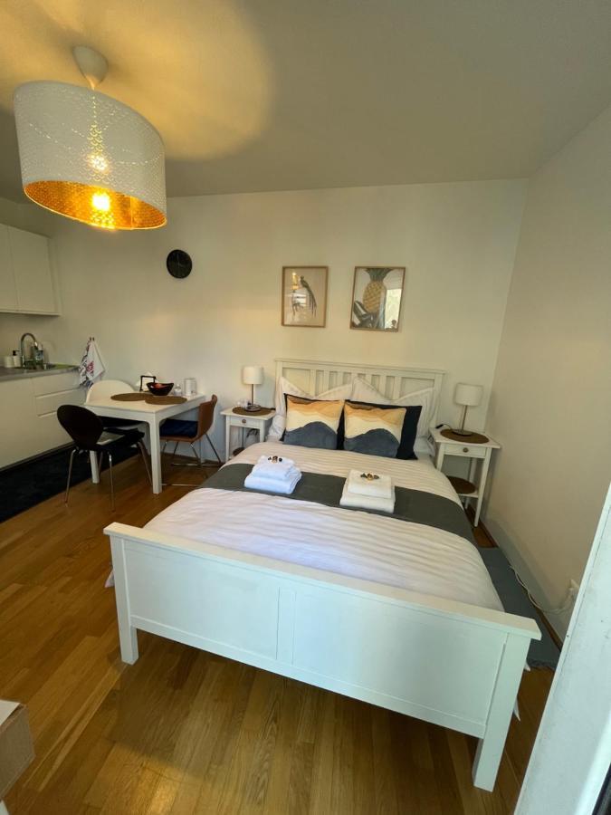 Apartment With Balcony Wien